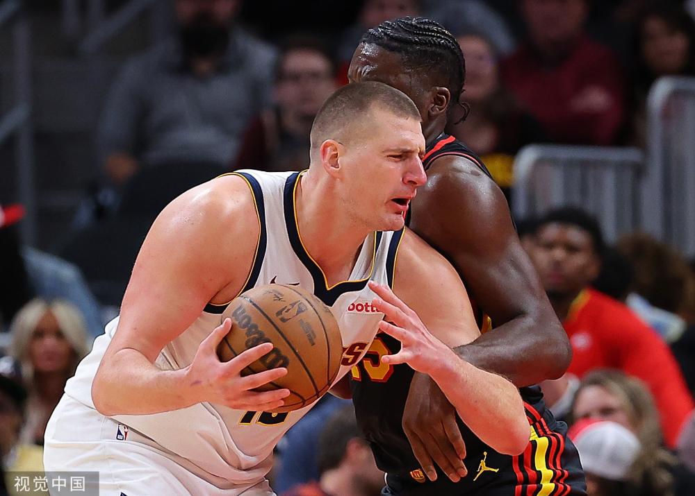 同时在篮板 同时在篮板